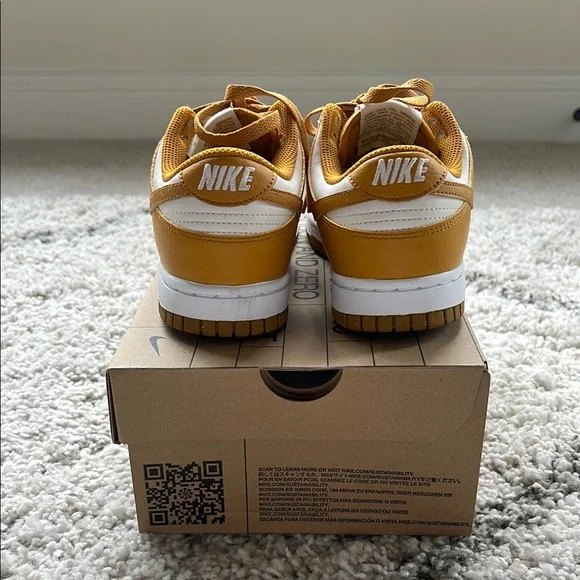 Women’s Nike Dunk Low Next Nature - Picture 2 of 7